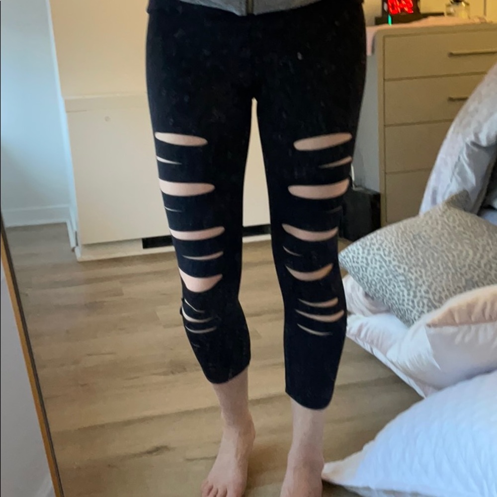 Black ONZIE workout pants